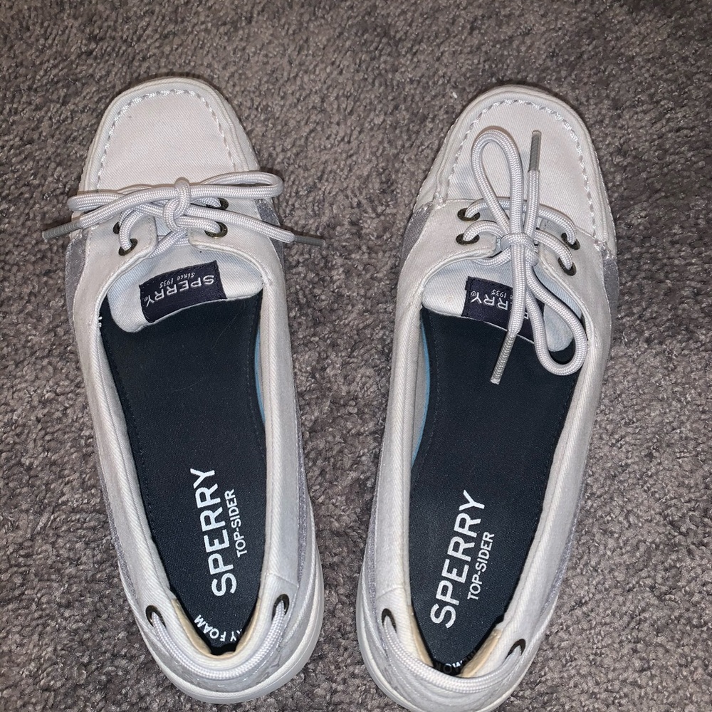 Grey sperrys - Picture 3 of 3